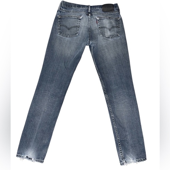 Levi’s Straight Leg Jeans - Picture 2 of 4